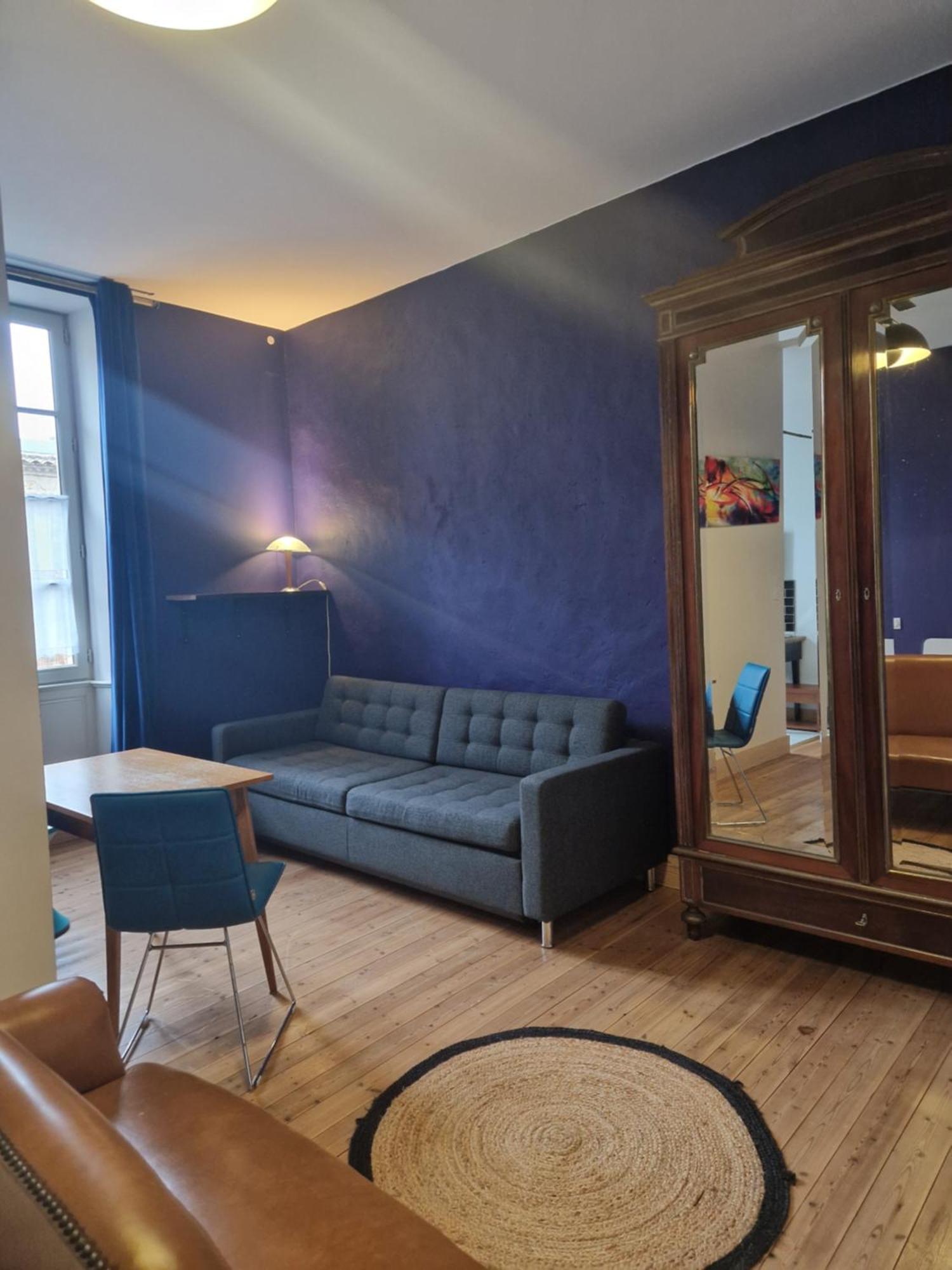 Le Jardin Aux Camelias Homestay La Roche-sur-Yon